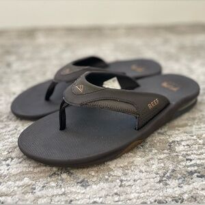 Reef Fanning BOTTLE OPENING Flip Flops Mens Size 12 Brown Sanda
